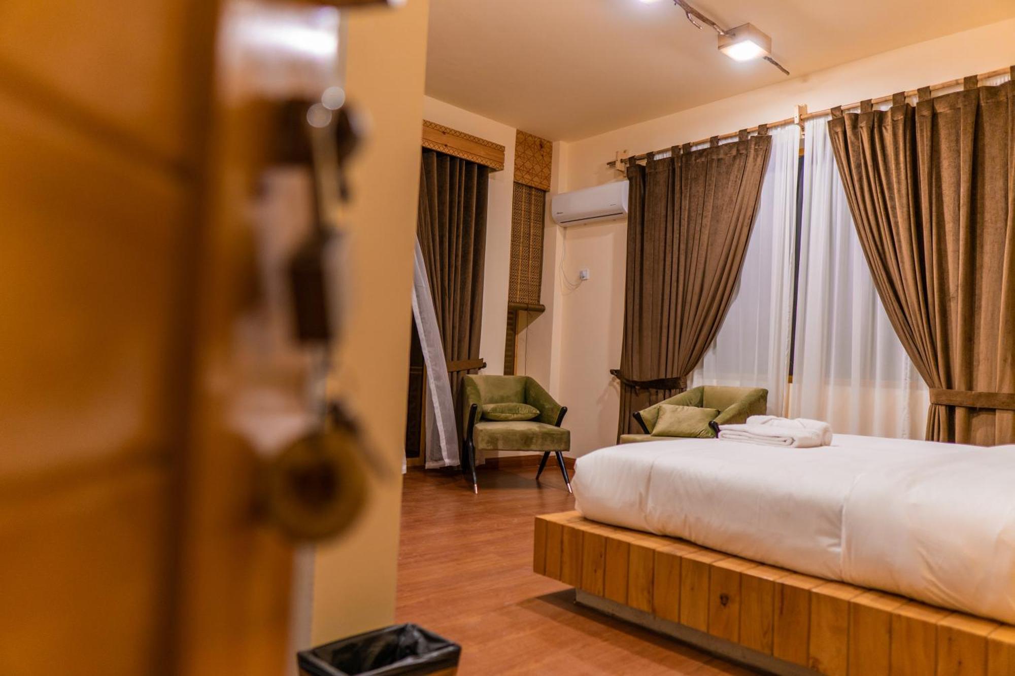 Dumani Nagar Hotel & Resort Karimabad  Exterior photo