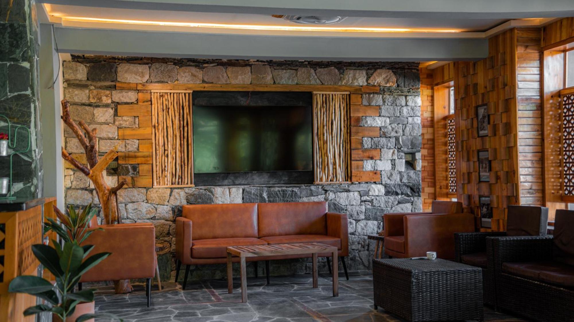 Dumani Nagar Hotel & Resort Karimabad  Exterior photo
