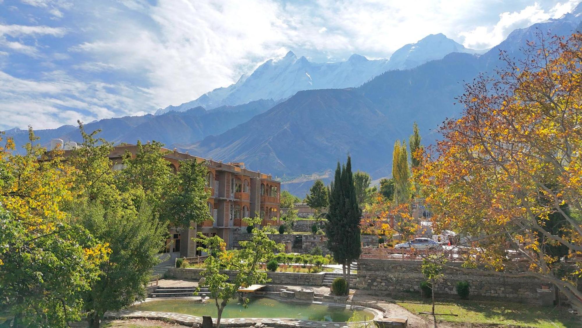 Dumani Nagar Hotel & Resort Karimabad  Exterior photo